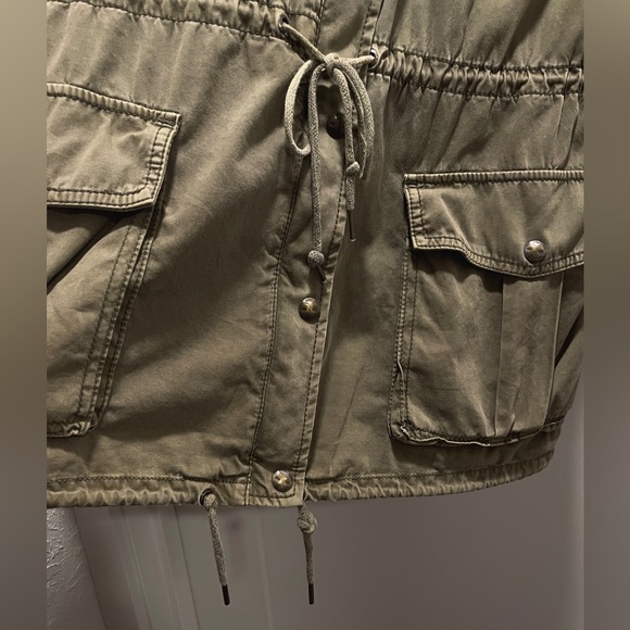 TALULA by ARITZIA Trooper Lived In Utility Jacket Olive Green Hooded Size M - Picture 5 of 6